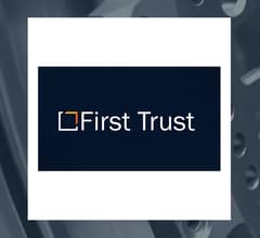 Image for First Trust Dorsey Wright Momentum & Low Volatility ETF (NASDAQ:DVOL) Trading Up 0.7%  – What’s Next?