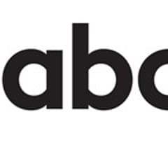 Image for Labcorp (NYSE:LH) Price Target Raised to $330.00