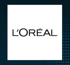 Image for L’Oréal (EPA:OR) Share Price Crosses Below 200-Day Moving Average   – Should You Sell?