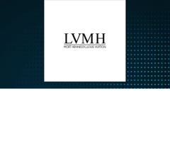 Image for LVMH Moët Hennessy – Louis Vuitton, Société Européenne (EPA:MC) Stock Price Crosses Below 200-Day Moving Average   – Time to Sell?