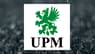 UPM-Kymmene  Shares Cross Below Two Hundred Day Moving Average   – Here’s What Happened