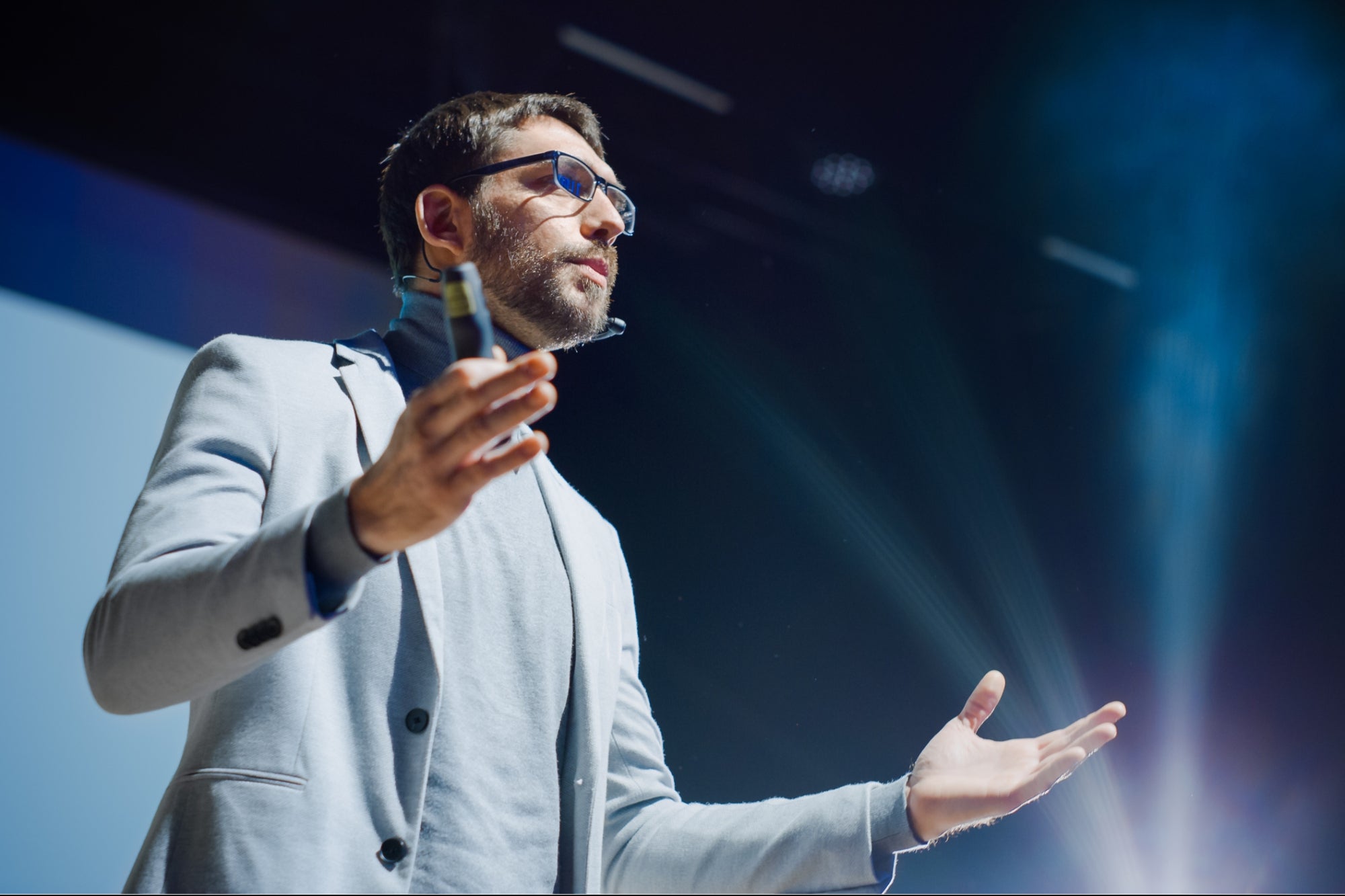 7 Steps to Becoming a Seven-Figure Influencer in Your Niche