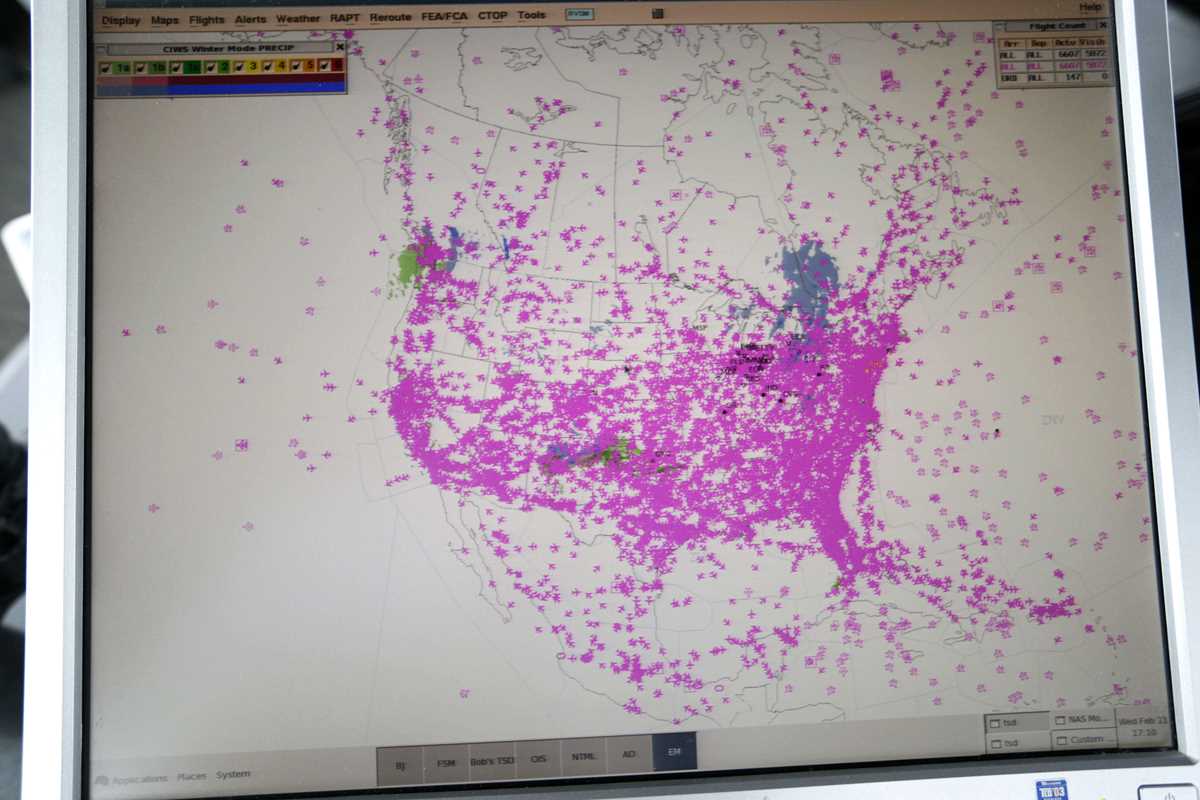 FAA picks 2 firms to replace 612 outdated radar systems that air ...