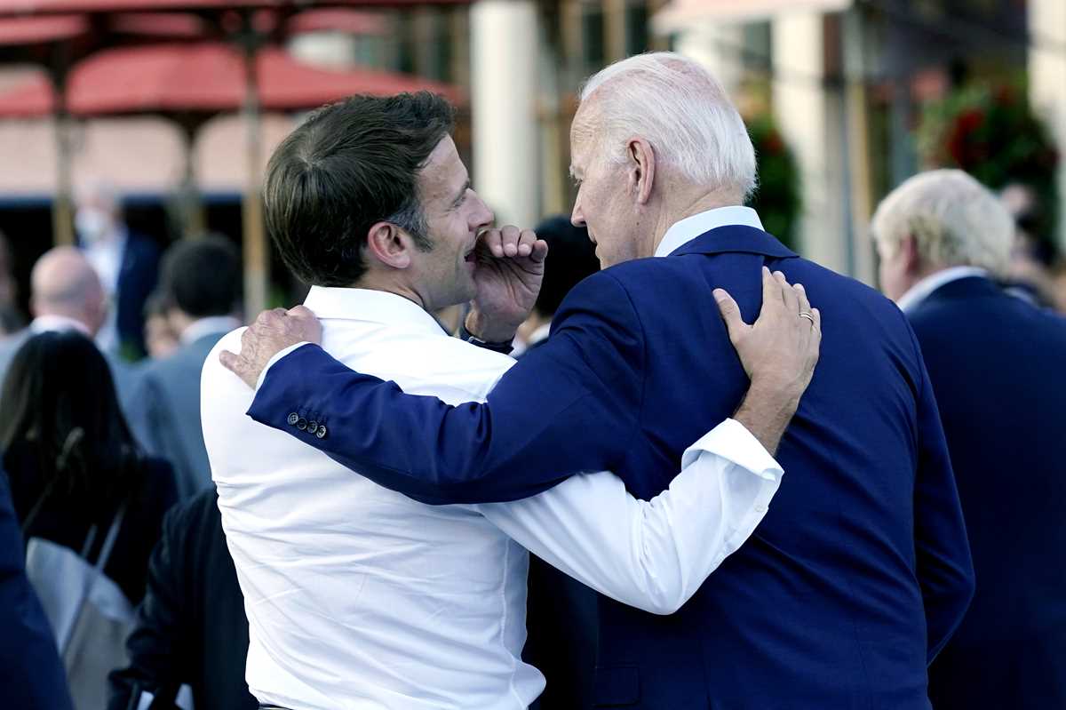 Emmanuel Macron, Joe Biden