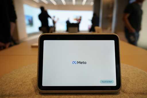 A Meta Portal Go is displayed during a preview of the Meta Store in Burlingame, Calif