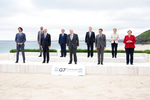 G-7 pledge to share, but jostle for ground in the sandbox