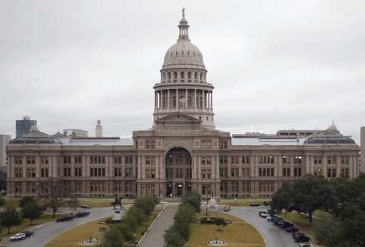 The Texas Capitol is viewed from its south side on Wednesday, January 5, 2005, in Austin, Texas