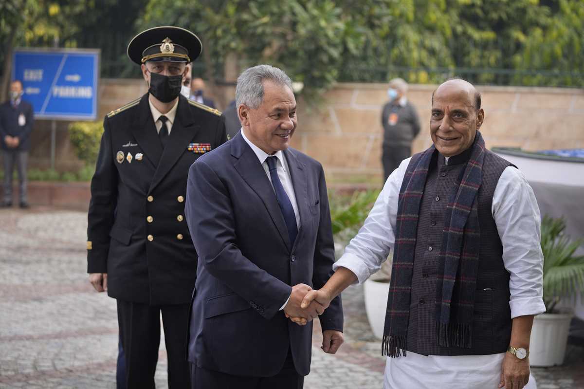 Rajnath Singh, Sergey Shoygu