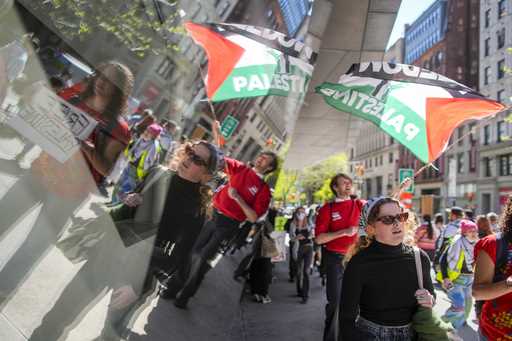 The New School students and pro-Palestinian supporters rally outside The New School University Cent…