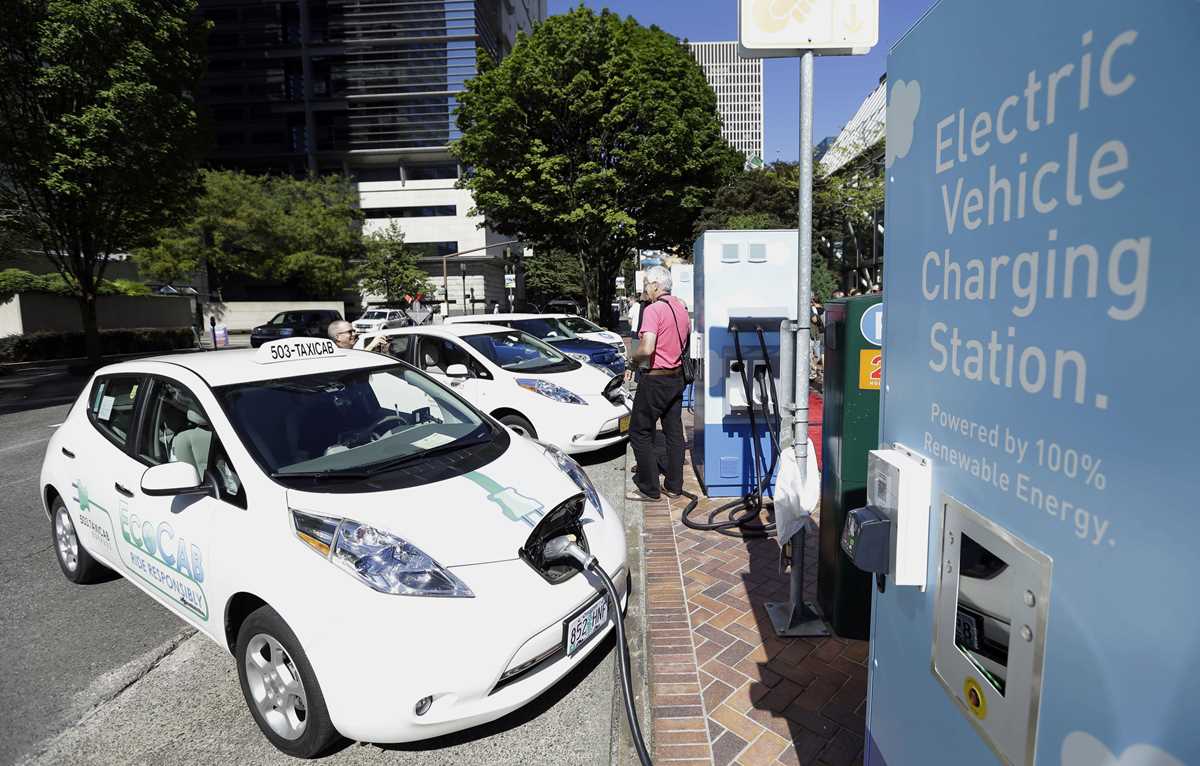 oregon-halts-electric-vehicle-rebates-due-to-demand-money-marketbeat