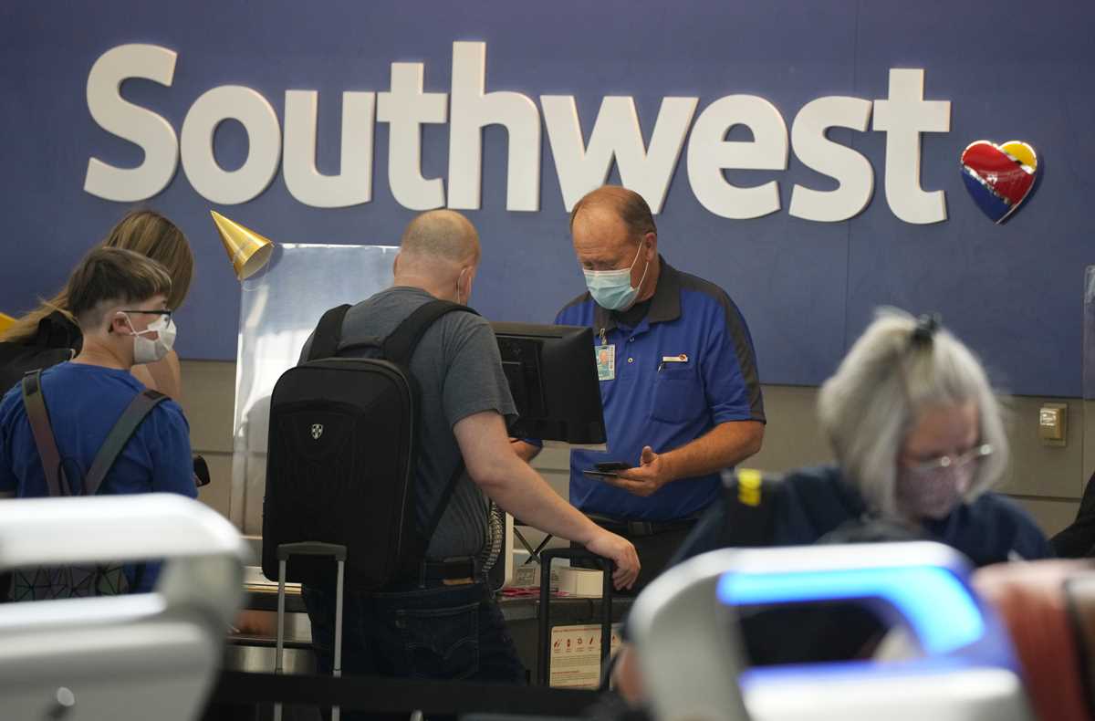 customer service agent southwest airlines reviews