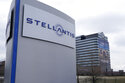 Stellantis pours billions more into Canada, electric 