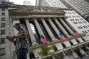 Stock indexes push higher on Wall Street in midday trading