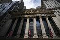 Stock indexes push higher on Wall Street in morning trading
