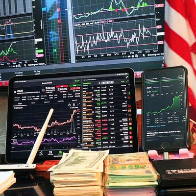 Man who Predicted Trump 2016 Win: “Prepare for Mid-Term Meltdown”
