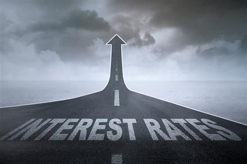 7 Stocks That Benefit from Higher Interest Rates