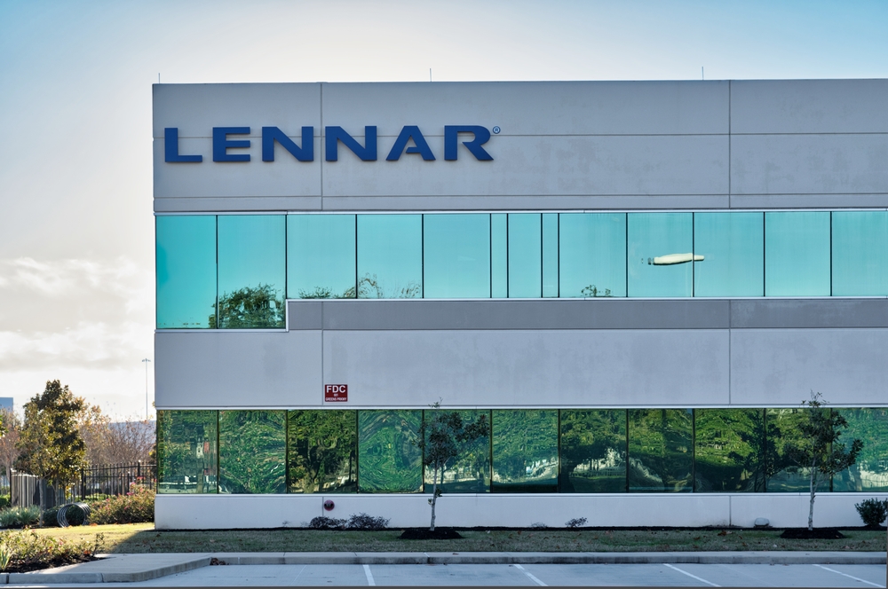 Lennar stock price 