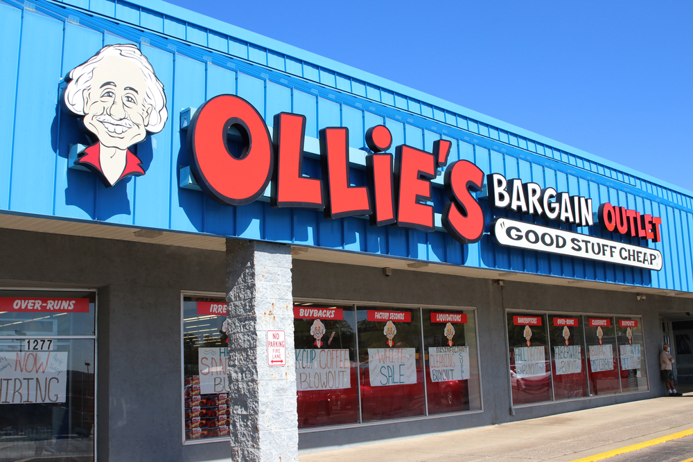  Ollie’s Bargain Outlets stock price