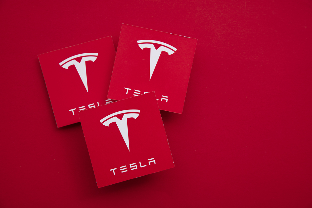 The EV bubble burst: Tesla looks to the future but wait to buy in