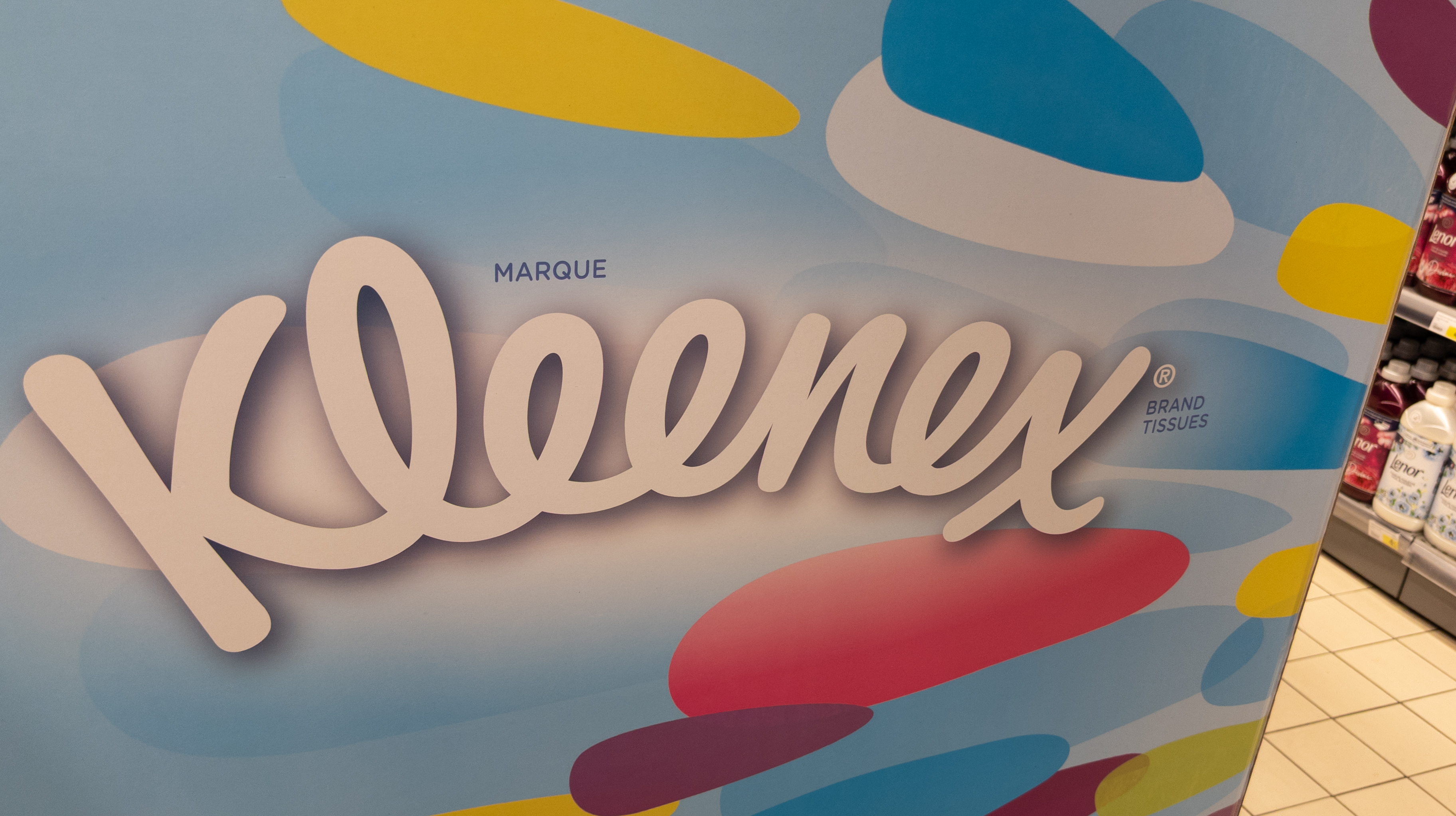 closeup photo of box of kleenex facial tissue