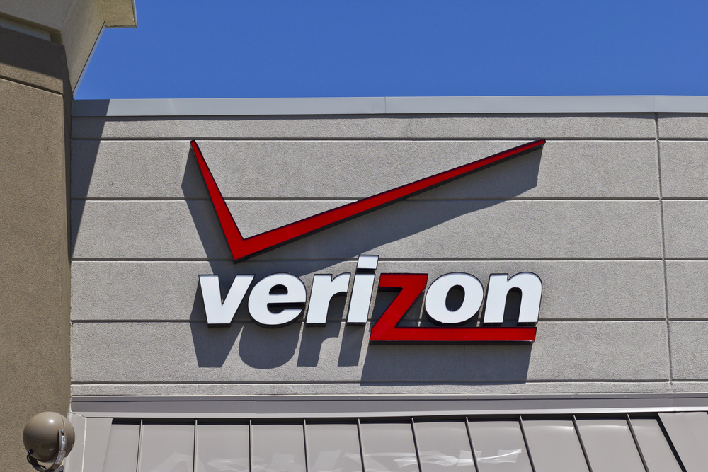 verizon logo sign on building