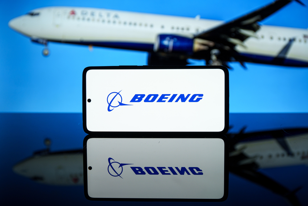 Virginia, USA - 2024 may 15: The Boeing company logo shown in screen. Aerospace company. High quality photo — Stock Editorial Photography
