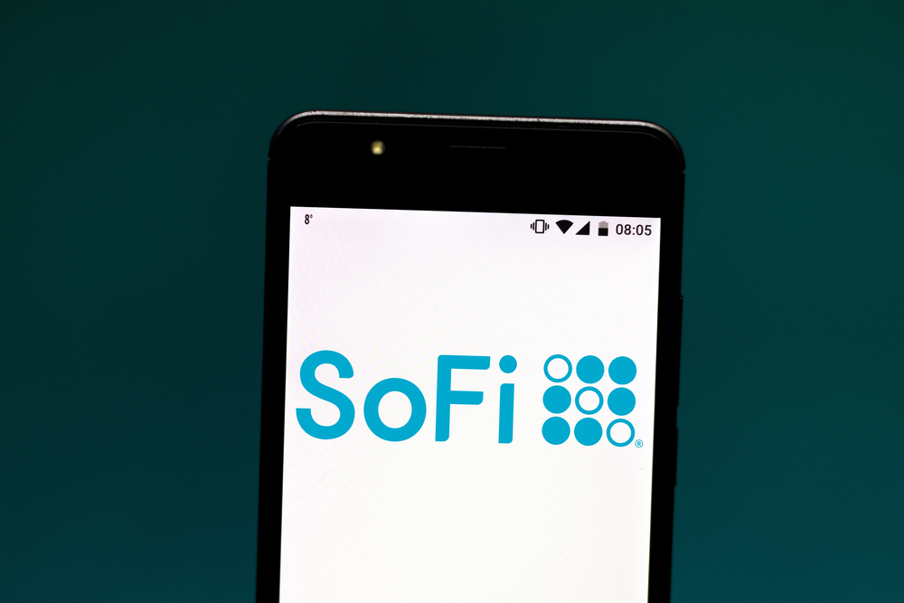 SoFi Reports Strong Q1 Results, Raises 2025 Full-Year Guidance