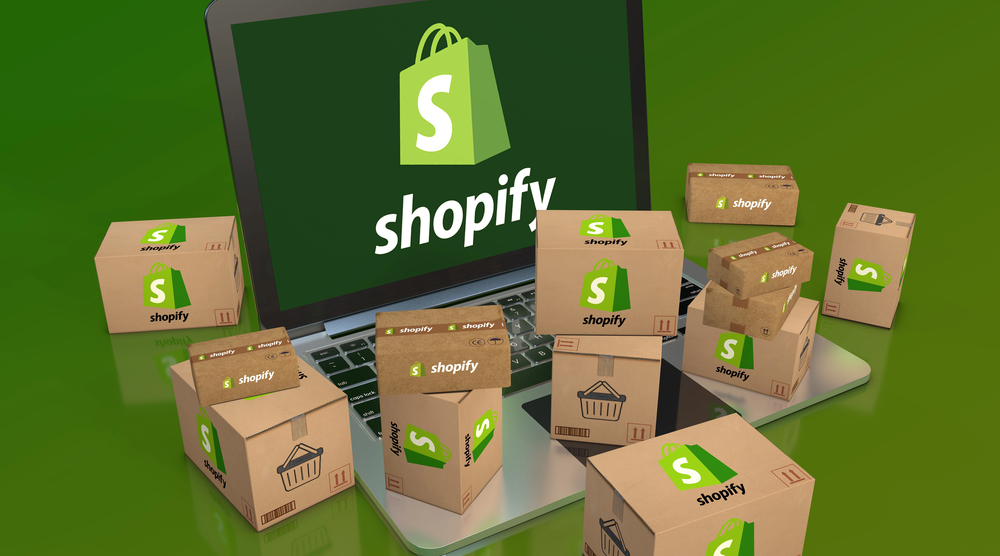 Shopify, Social Media Concept, E-commerce Platforms. 3D Visual Design — Photo by bilalulker
