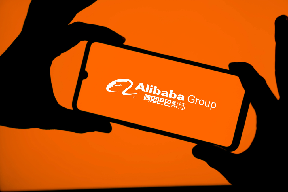 Dhaka,Bangladesh 11 Oct 2024:Alibaba group logo displayed on a smartphone. — Stock Editorial Photography