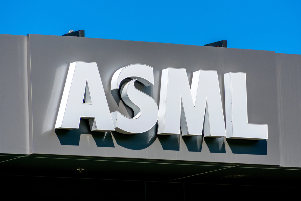ASML stock price 