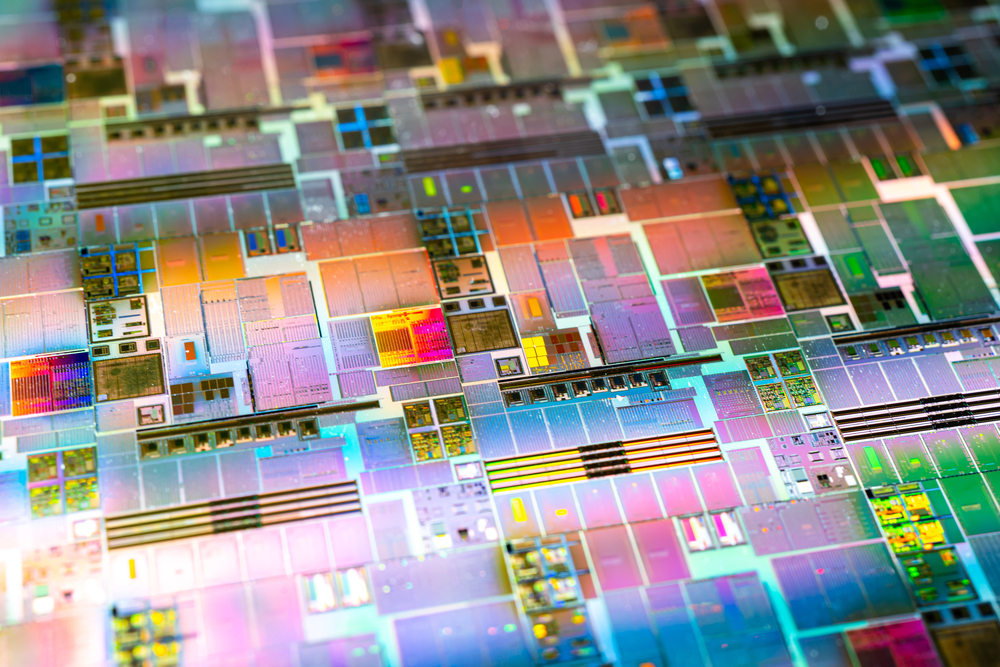 Silicon wafer for manufacturing semiconductor of integrated circuit. — Photo