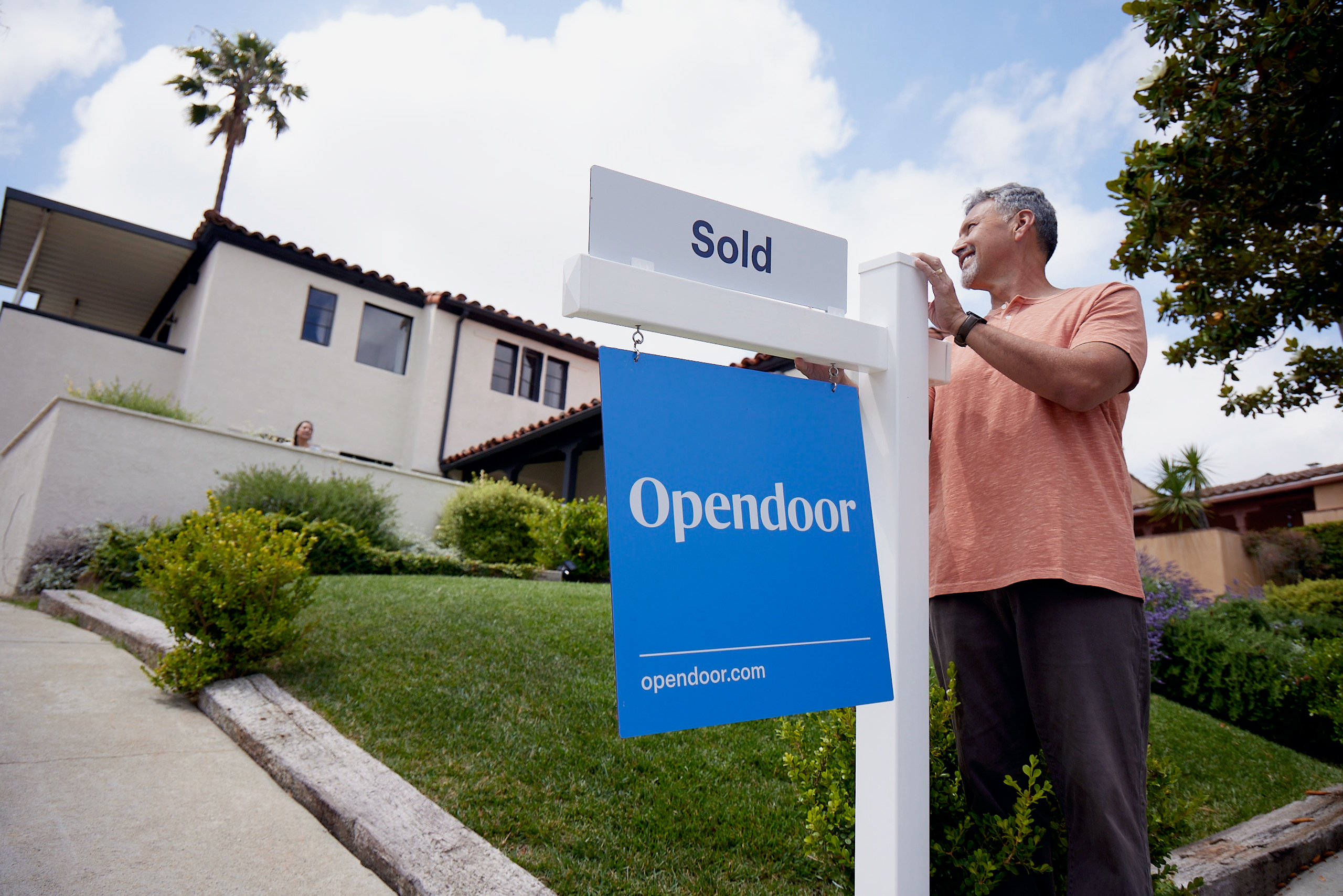 opendoor-2022-lifestyle-exterior-frontyard-1354-signage - Source: Opendoor press room media library