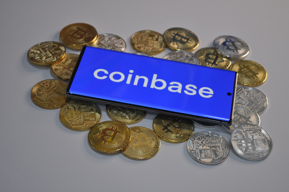 Macro view of gold and silver color shiny coins with Bitcoin symbol — Stock Editorial Photography