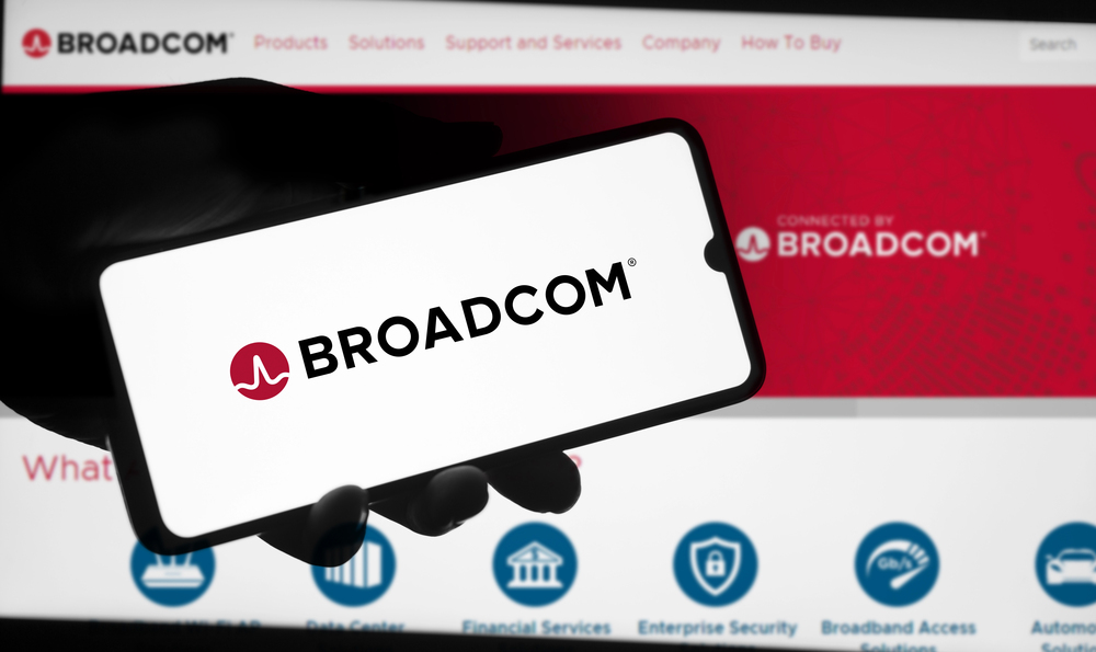 Broadcom logo is displayed on smartphone. Broadcom is an American semiconductor company. — Stock Editorial Photography