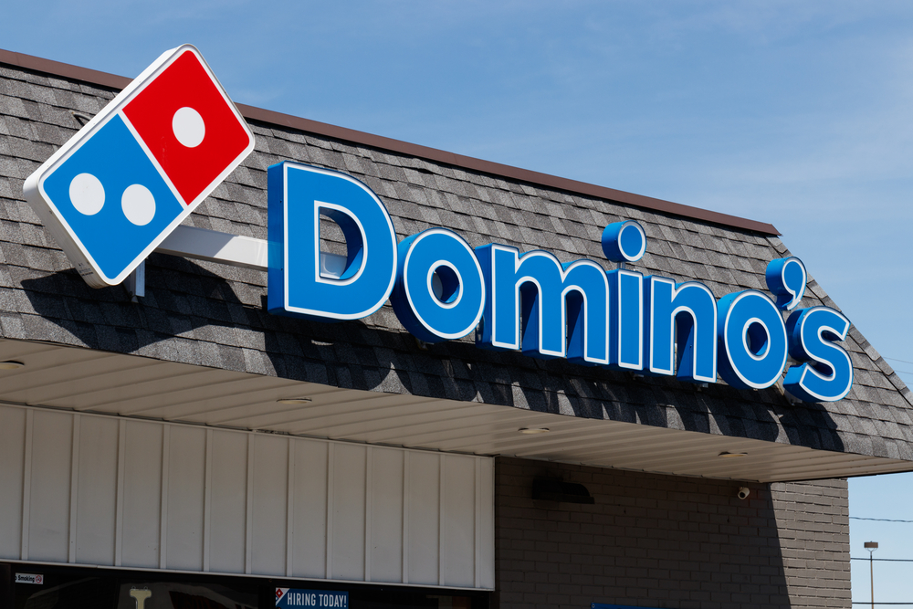 Should Investors Grab a Slice of Domino's Pizza Stock?