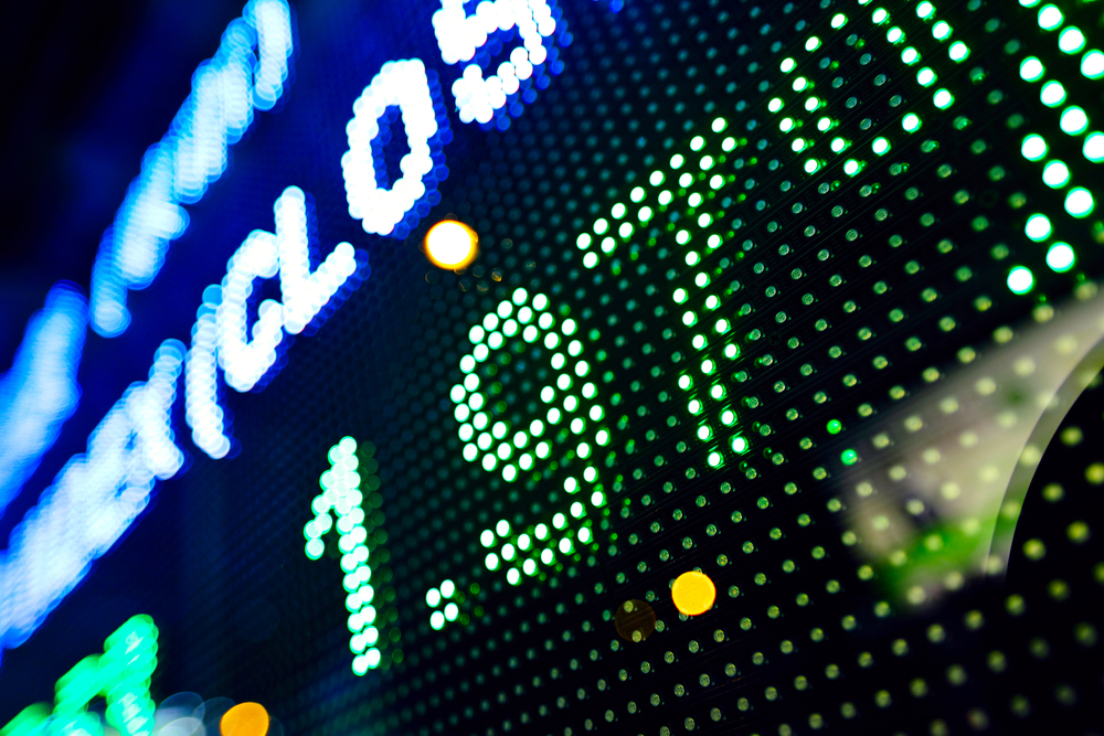 Hillenbrand (NYSE:HI) Is An Undervalued Midcap With A 2.5% Yield