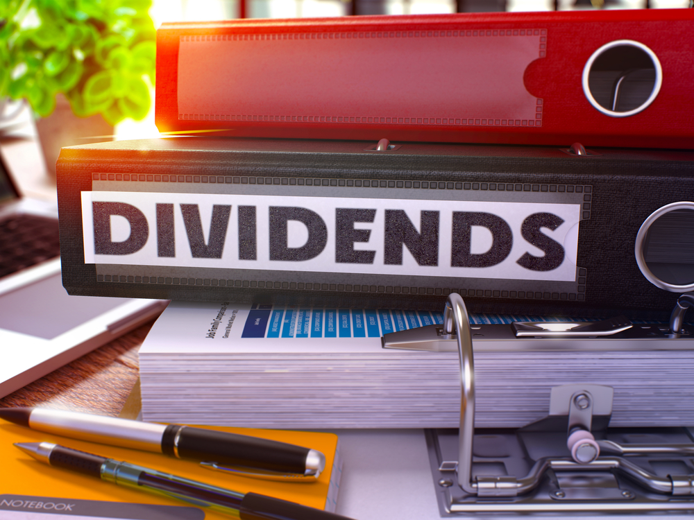 The Top-Rated Consumer Defensive Stocks With Yield Above 3.5%&nbsp;