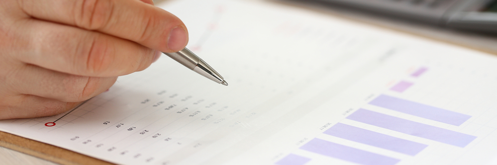 3 Legendary Low-Beta Stocks Set to Outperform