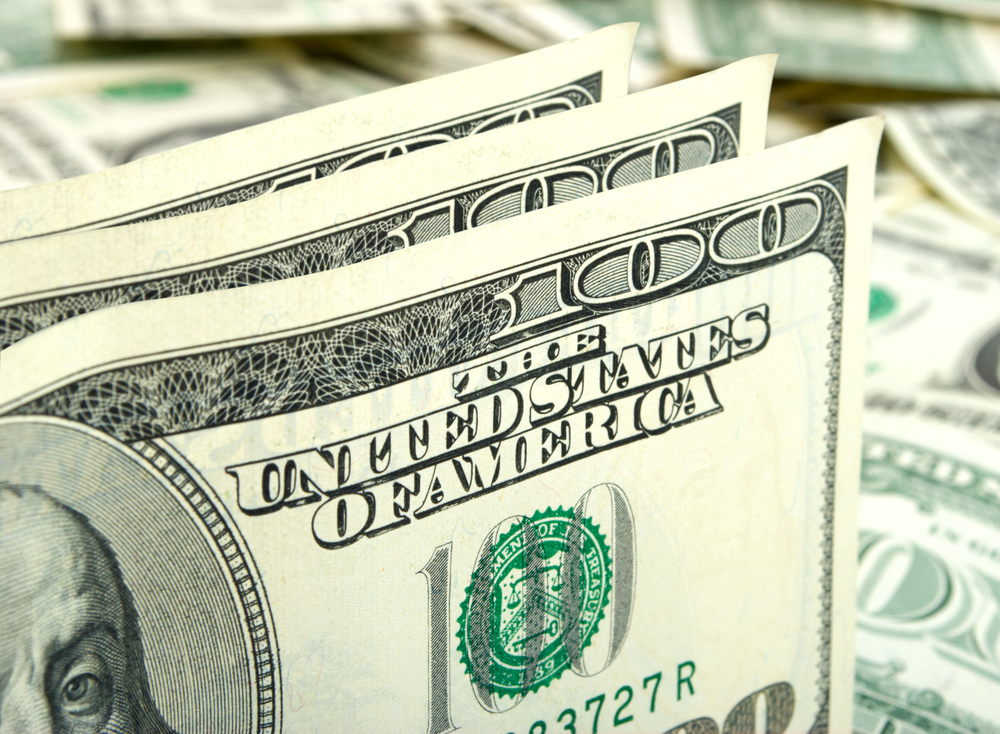 Two Dividend Kings: Johnson &amp; Johnson or Abbott Laboratories?