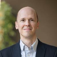 Simon Toyne