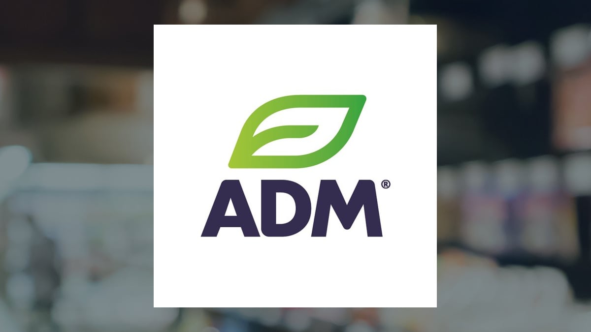 Summit Global Investments Reduces Stock Position in Archer-Daniels-Midland Company (NYSE:ADM)