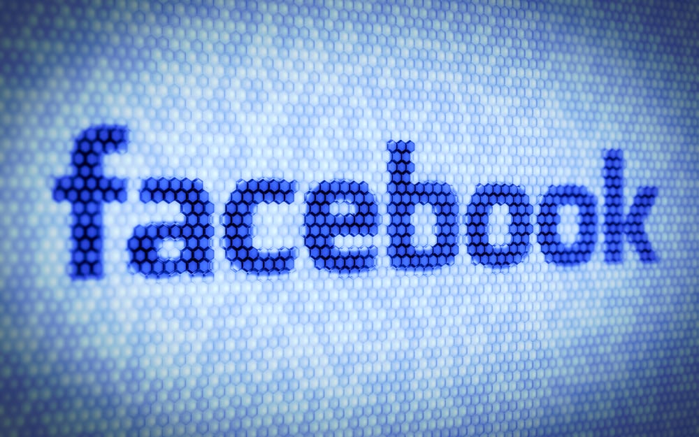 Facebook Stock Versus Zoom Stock: Which is the Better Business?