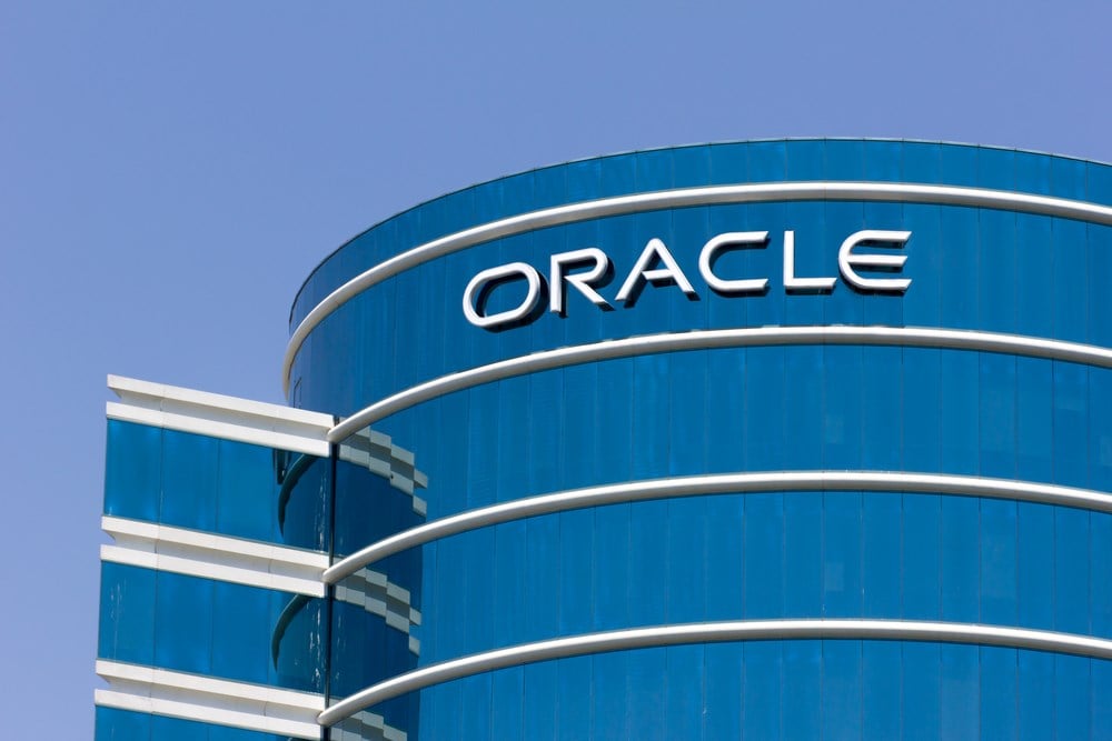 Oracle stock price forecast 