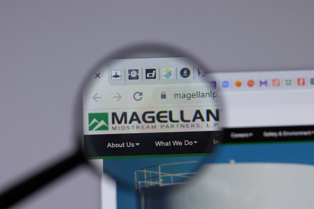 Magellan Midstream Partners company logo icon on website, stock price 