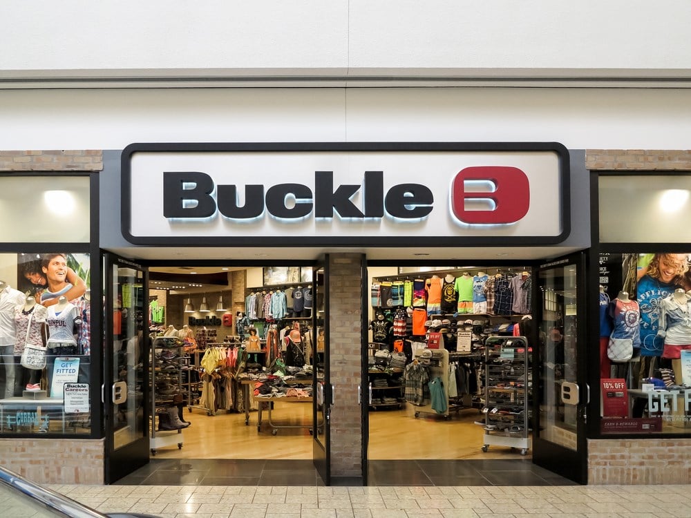 Buckle stock price and storefront