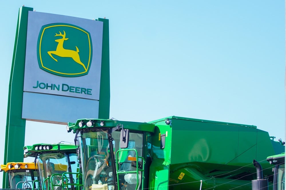 Deere stock price 