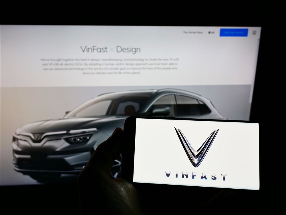image of vinfast logo and vinfast ev on web page