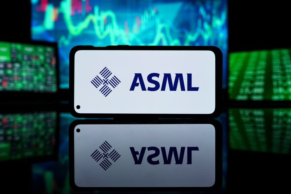 ASML stock price 