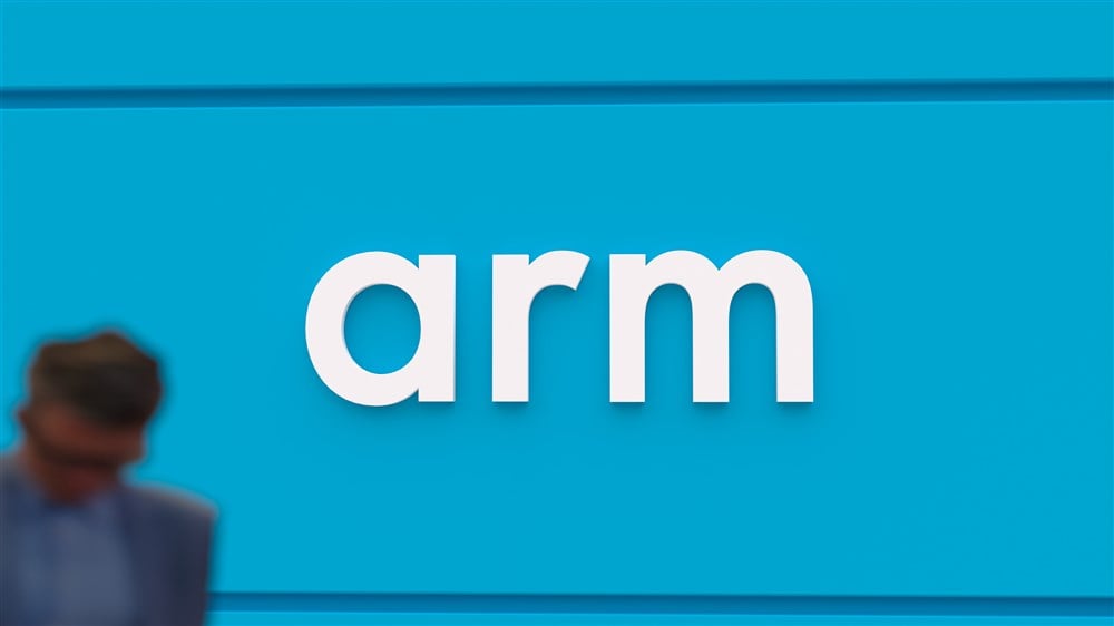 arm lettering on light bluc background