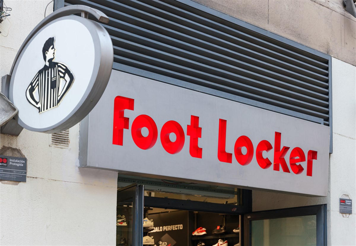 Footlocker stock price 